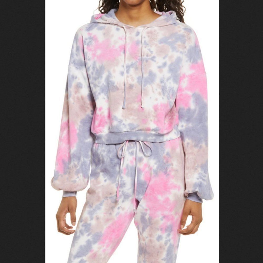 love, Fire Pink‎ Tie Dye Cropped Pullover Hoodie Size Small